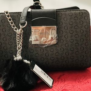 GUESS PURSE